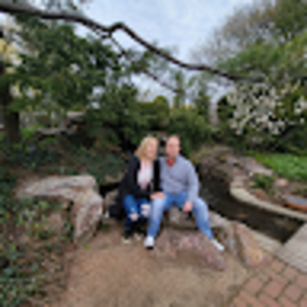 Meet your Posher, Elizabeth